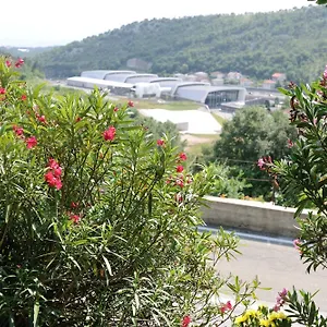  Apartment Svilno