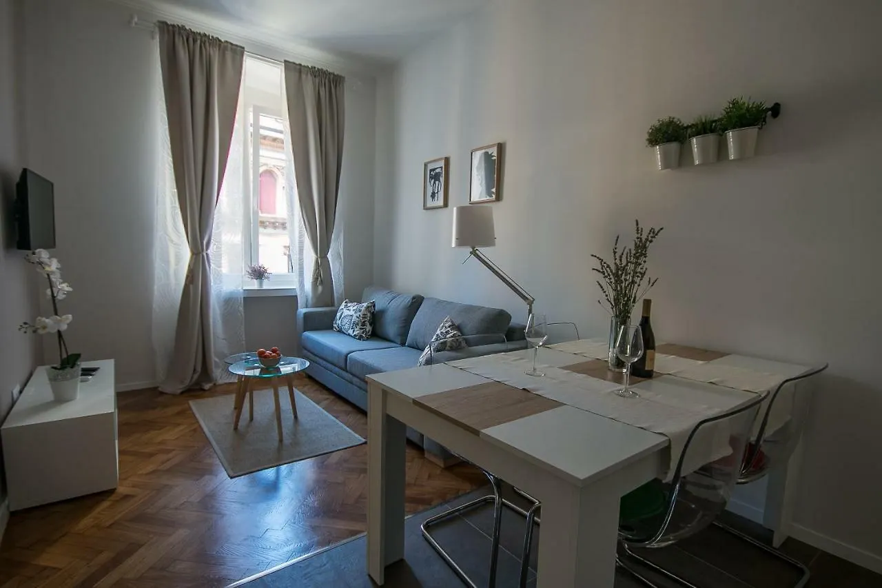 Apartments Bella Fiume