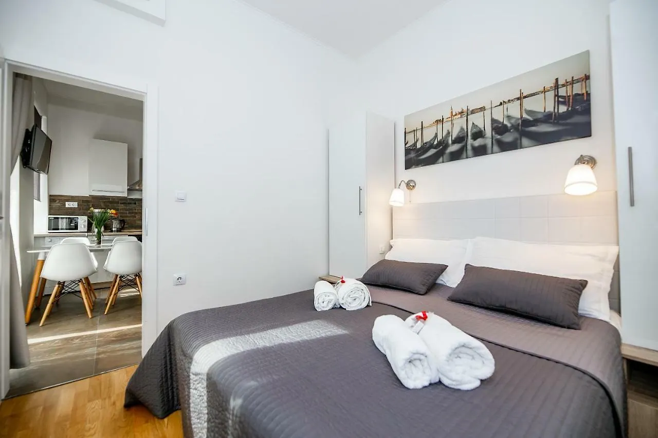 Apartments Bella Fiume 0*, Риека